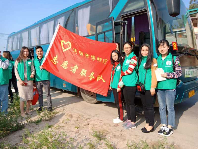 “志添綠意，播種希望”——市博物館志愿者3.12參加植樹活動(dòng)