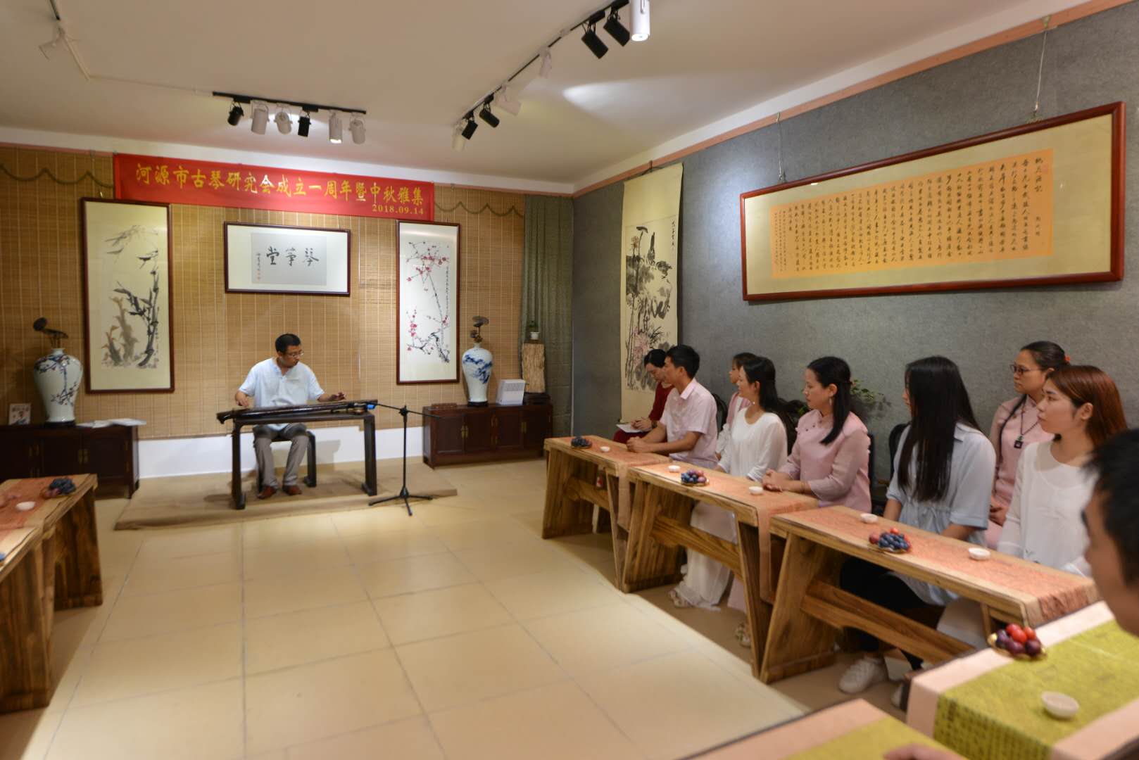 河源市古琴研究會(huì)成立一周年暨中秋 雅集活動(dòng)在我館舉辦
