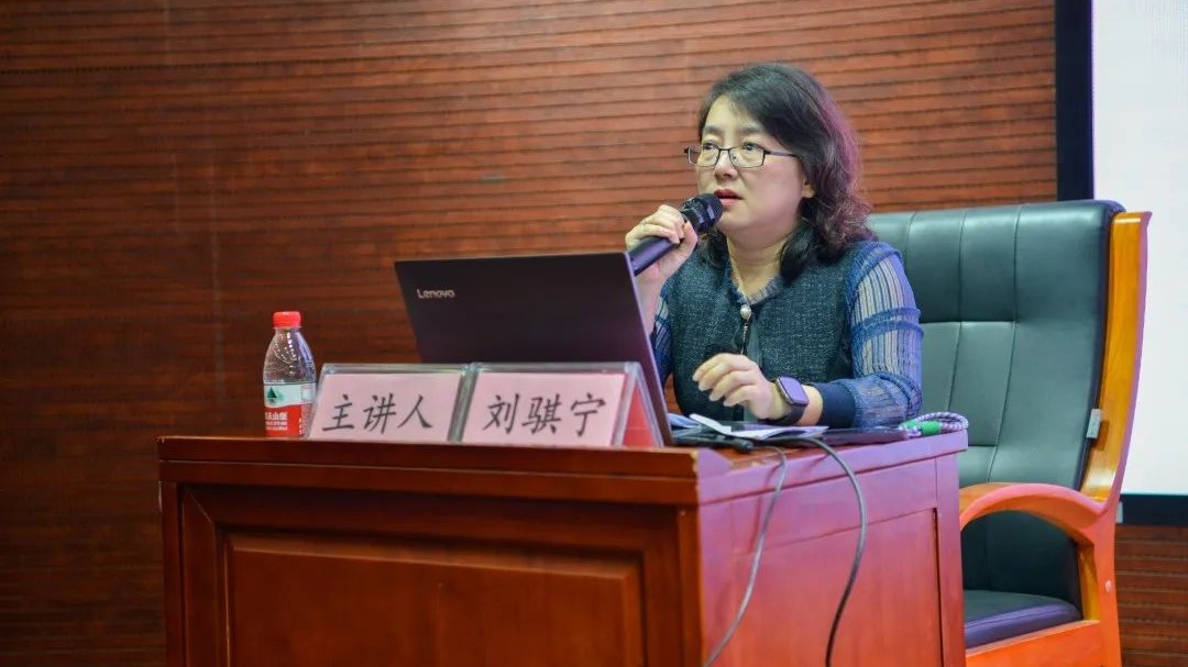 關(guān)愛(ài)青少年 | 遇到挫折怎么辦？淡定，這場(chǎng)心理講座來(lái)給孩子們“支招”了
